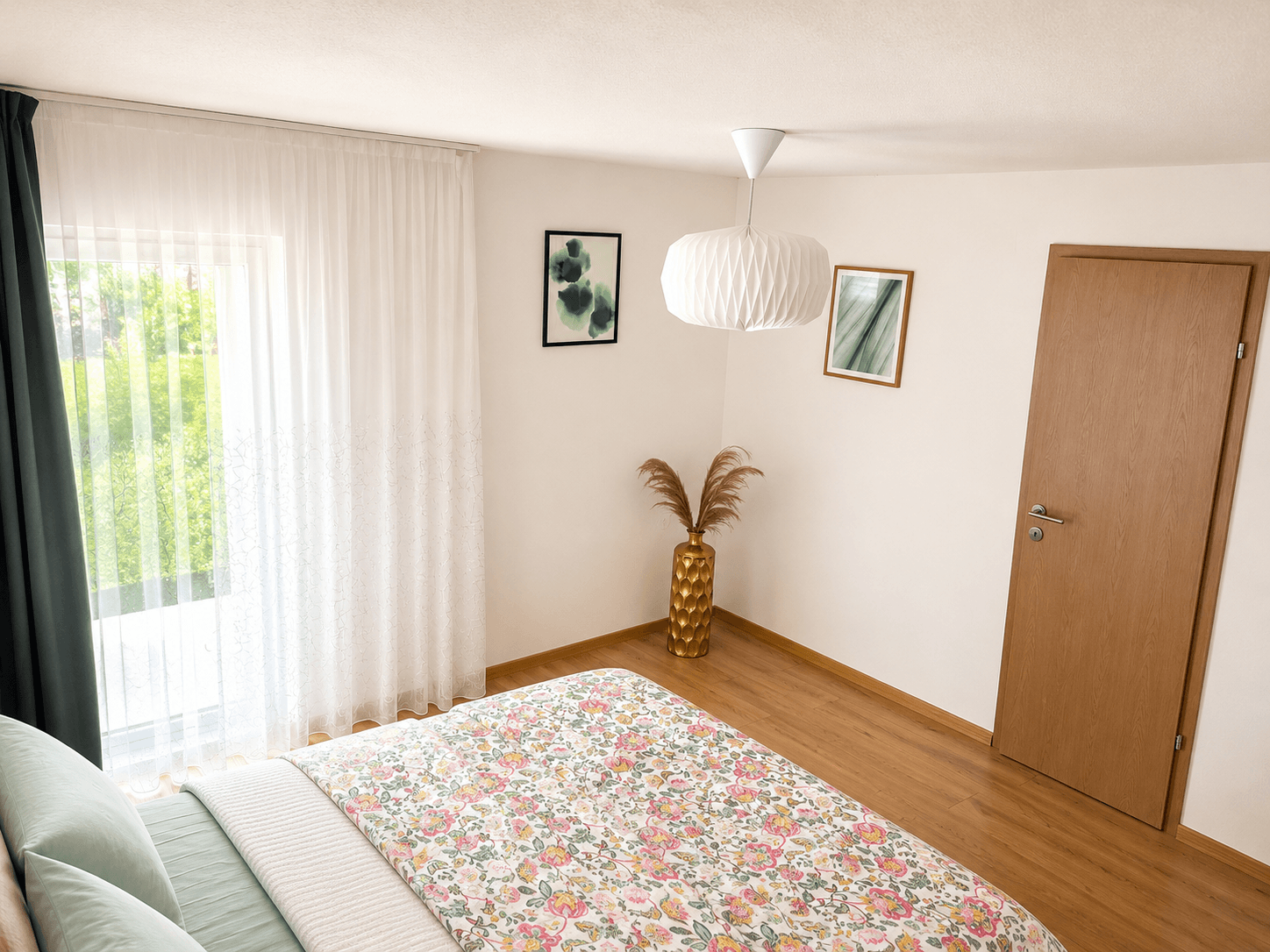 Spavaća soba apartmana, drugi ugao